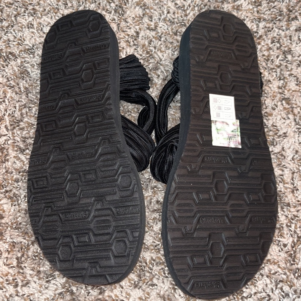 Sketchers strappy sandal - Picture 6 of 8